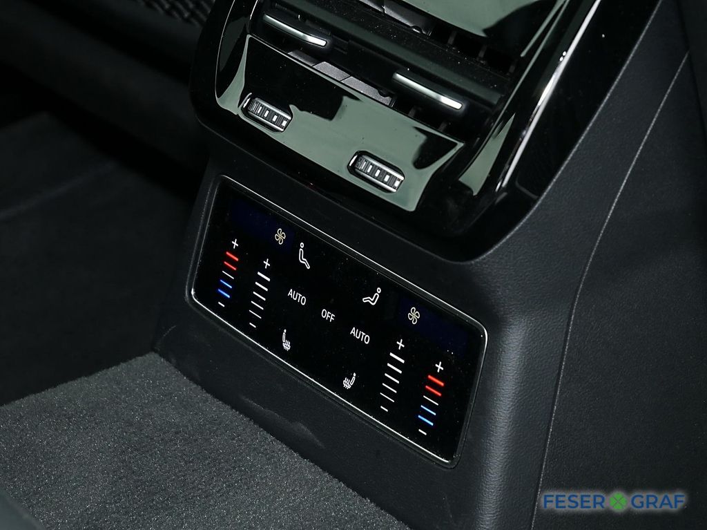 Audi A6 2025 г. Чёрный, пробег 27456 км