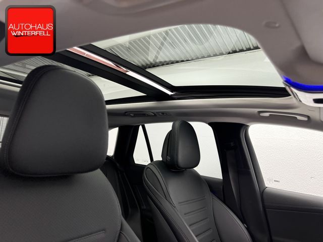 Mercedes-Benz GLC 300 2022 г. Чёрный, пробег 11208 км