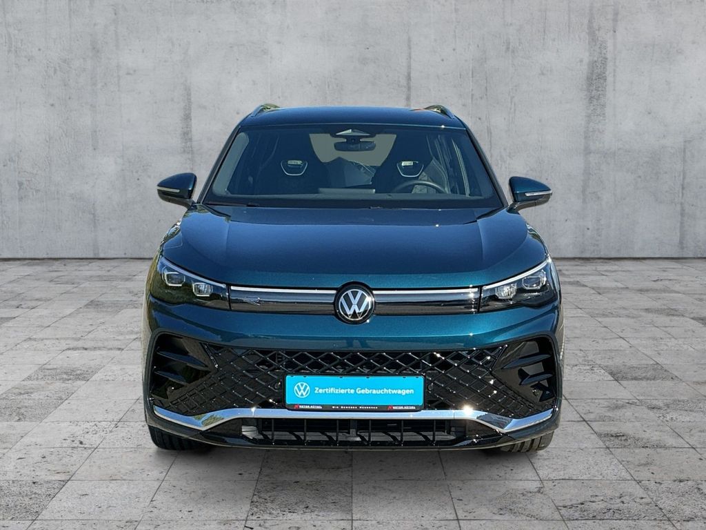 Volkswagen Tiguan 2025 г. Синий, пробег 6998 км