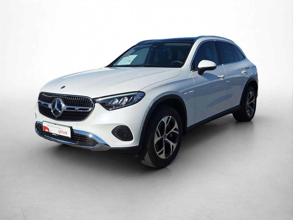 Mercedes-Benz GLC 300 2024 г. Белый, пробег 9281 км