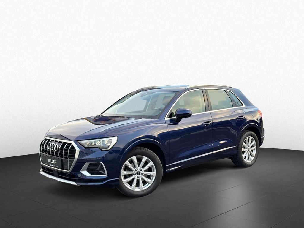 Audi Q3 2021 г. Синий, пробег 47000 км