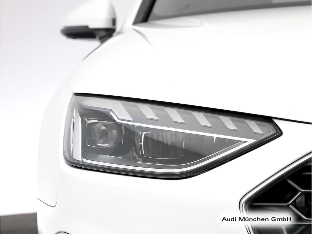 Audi A4 2023 г. Белый, пробег 42217 км