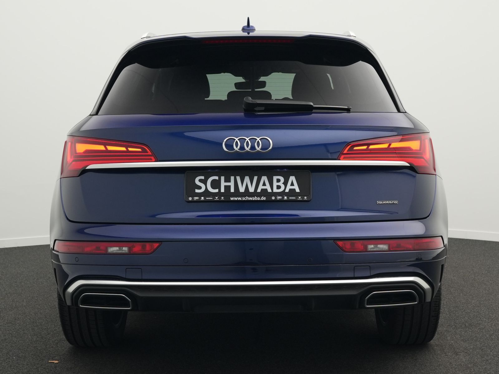 Audi Q5 2023 г. Синий, пробег 45700 км