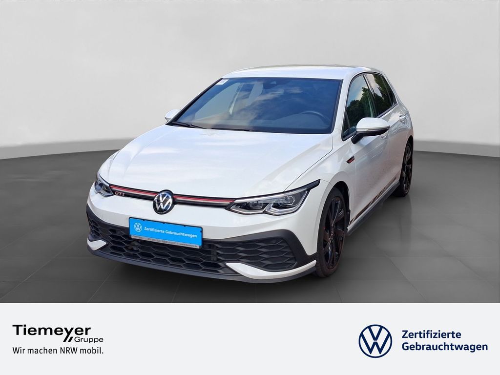 Volkswagen Golf 2023 г. Белый, пробег 33003 км