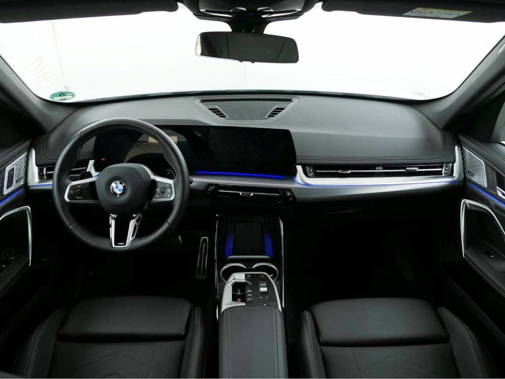 BMW X1 2025 г. Белый, пробег 25300 км