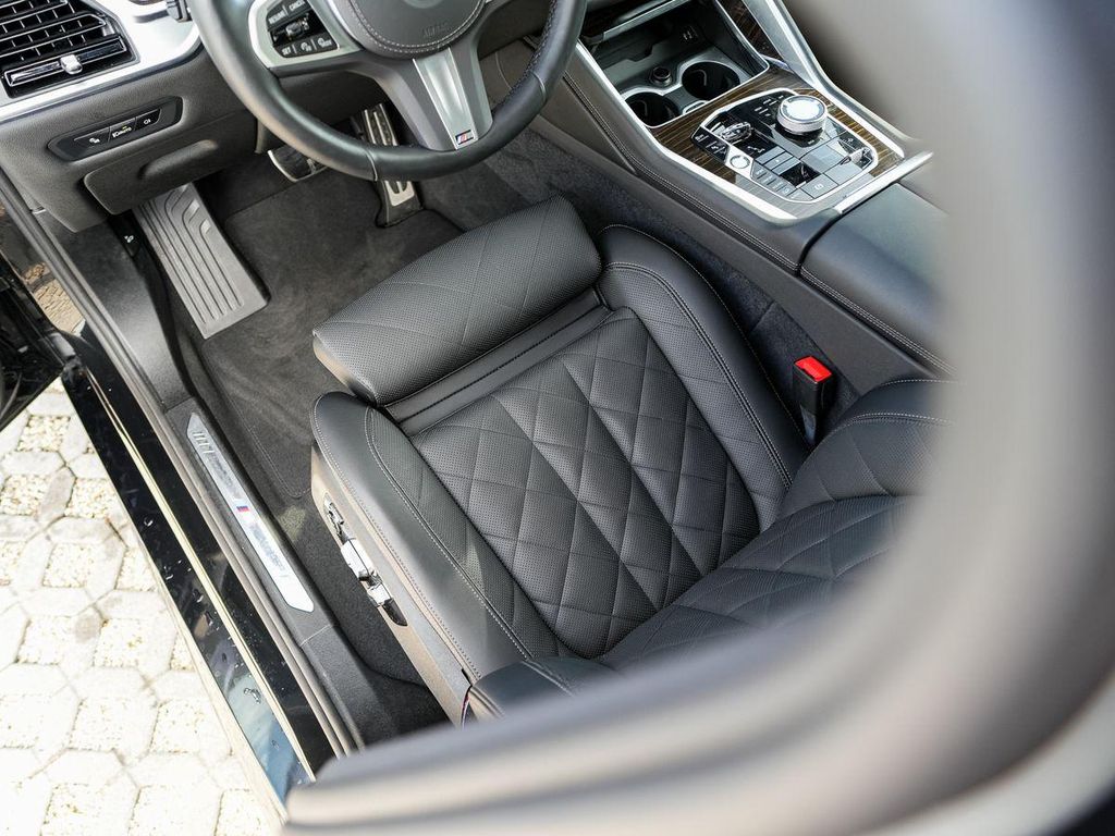 BMW X6 2025 г. Чёрный, пробег 21990 км