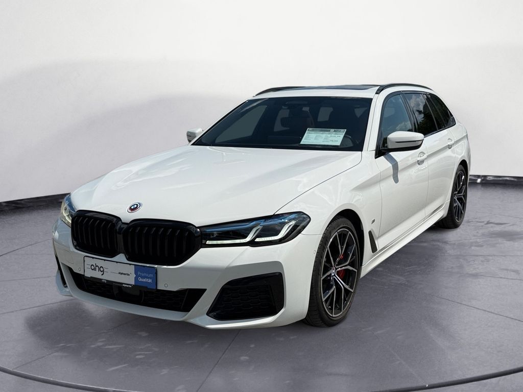 BMW 530 2023 г. Белый, пробег 44087 км