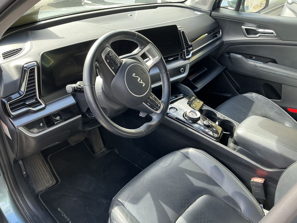Kia Sportage 2022 г. Серый, пробег 59997 км