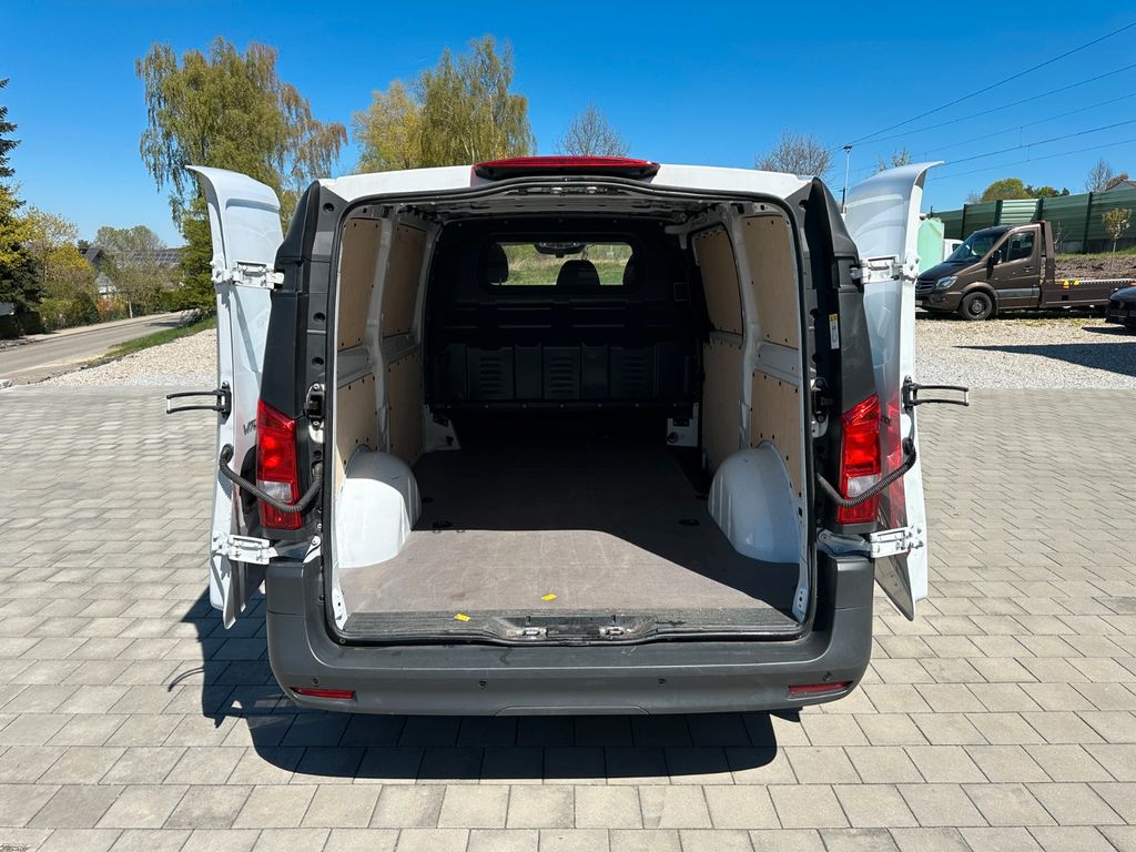 Mercedes-Benz Vito 2025 г. Белый, пробег 48400 км