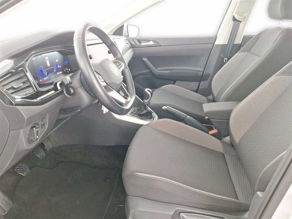 Volkswagen Polo 2024 г. Серебристый, пробег 40111 км