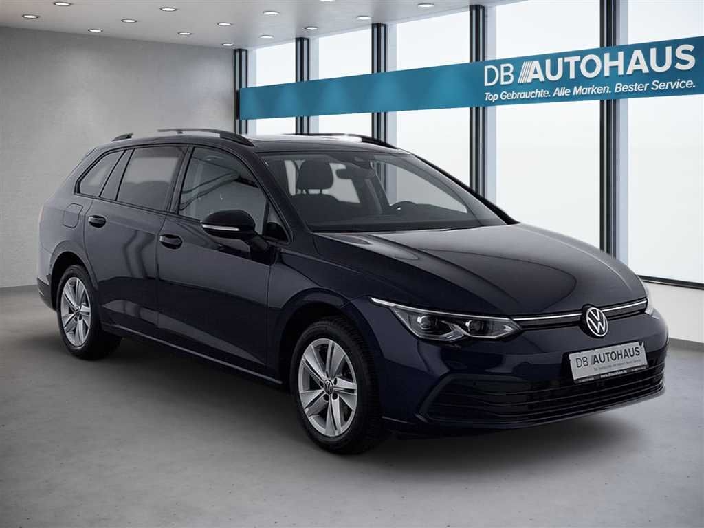 Volkswagen Golf 2024 г. Синий, пробег 40267 км