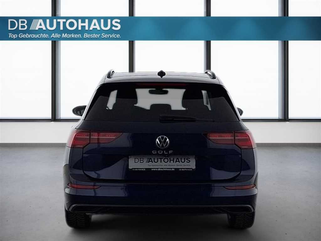 Volkswagen Golf 2024 г. Синий, пробег 40267 км