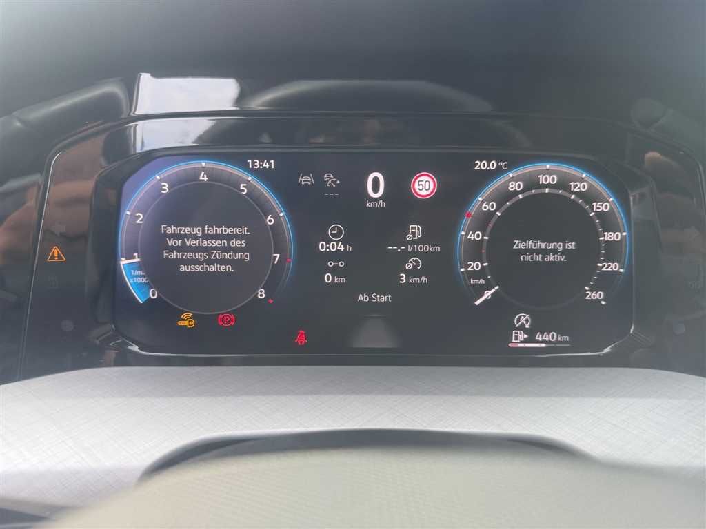 Volkswagen Golf 2025 г. Чёрный, пробег 50428 км