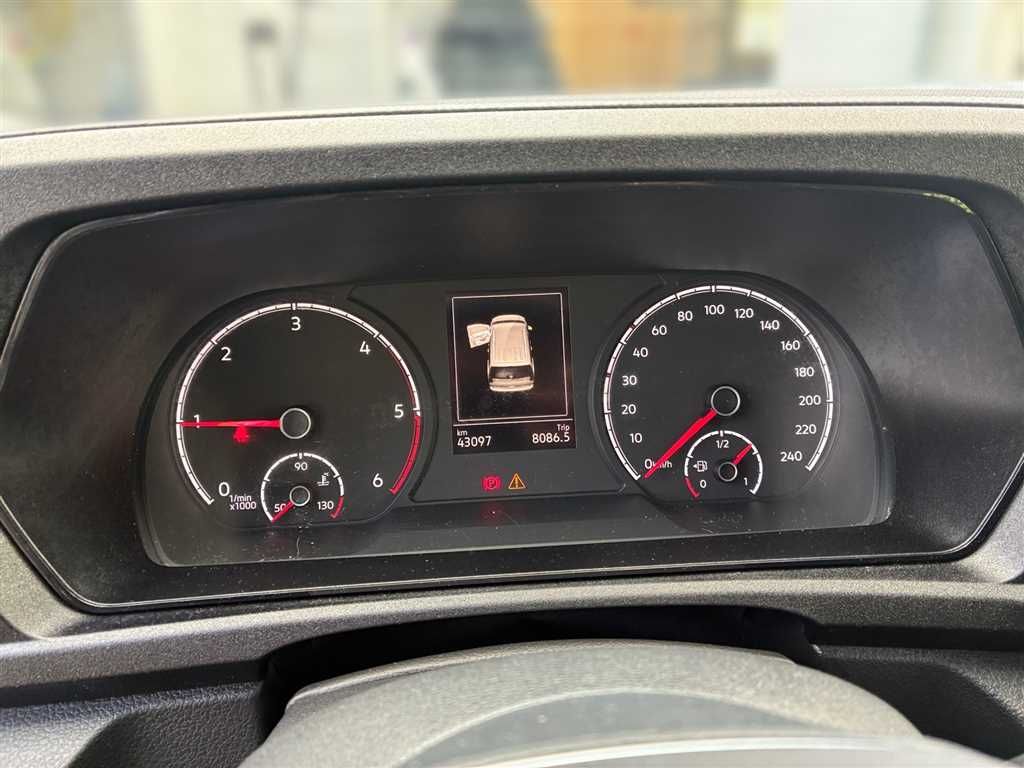 Volkswagen Caddy 2023 г. Чёрный, пробег 43092 км