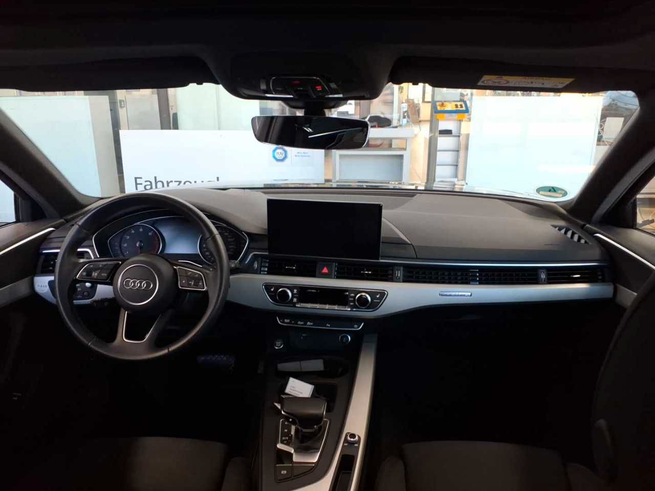 Audi A4 2023 г. Чёрный, пробег 50930 км