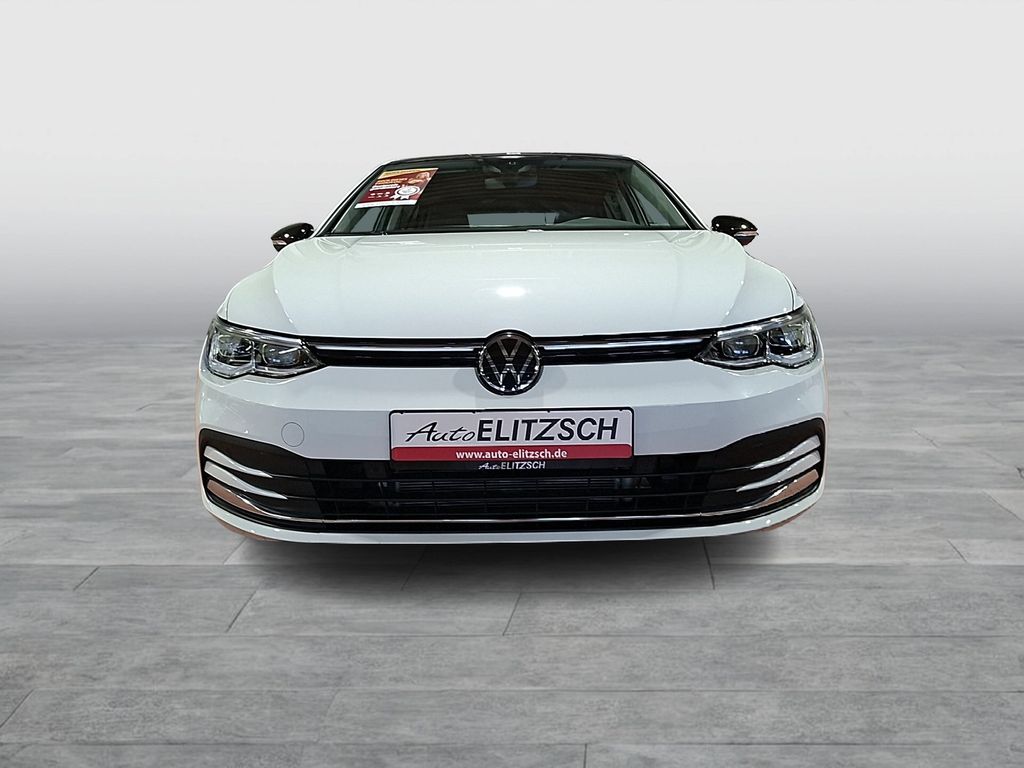 Volkswagen Golf 2024 г. Белый, пробег 14500 км