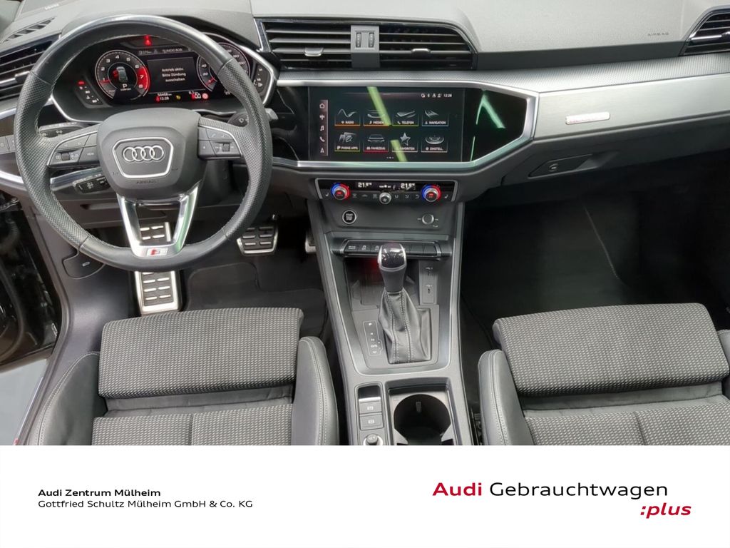 Audi Q3 2023 г. Чёрный, пробег 50467 км