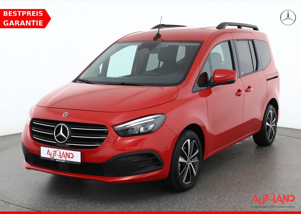 Mercedes-Benz T-CLASS 2023 г. Красный, пробег 32531 км