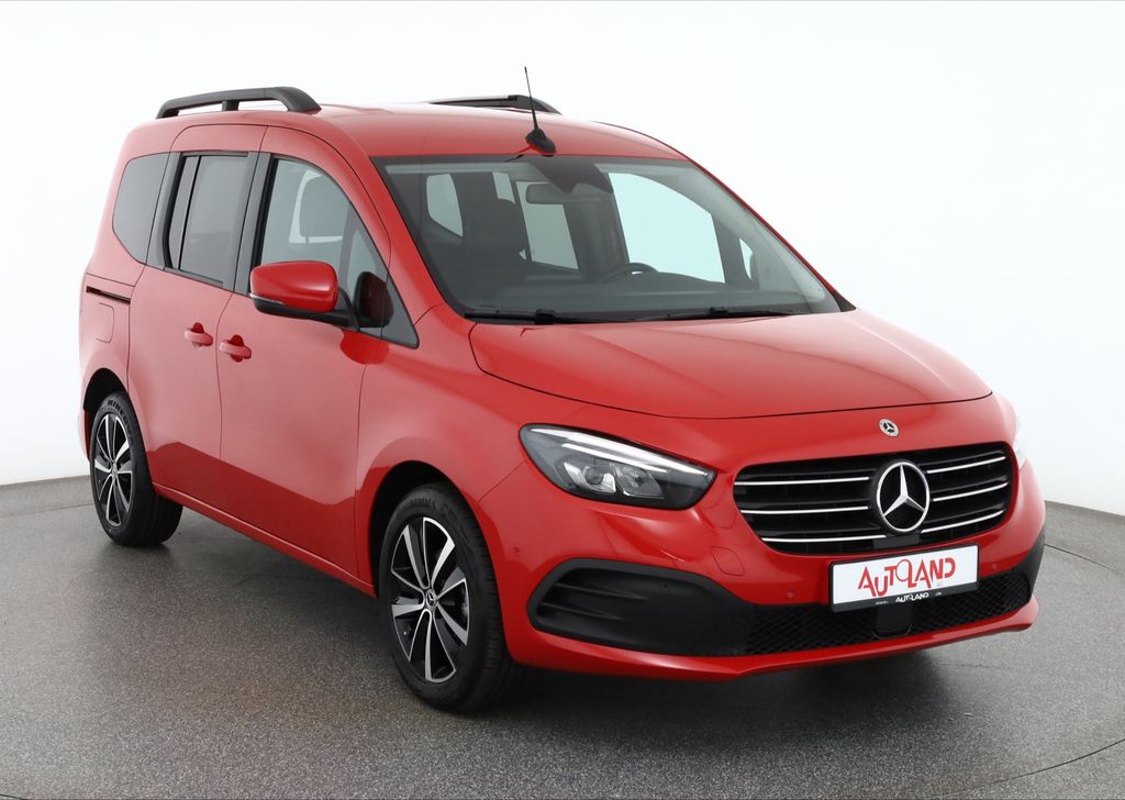 Mercedes-Benz T-CLASS 2023 г. Красный, пробег 32531 км