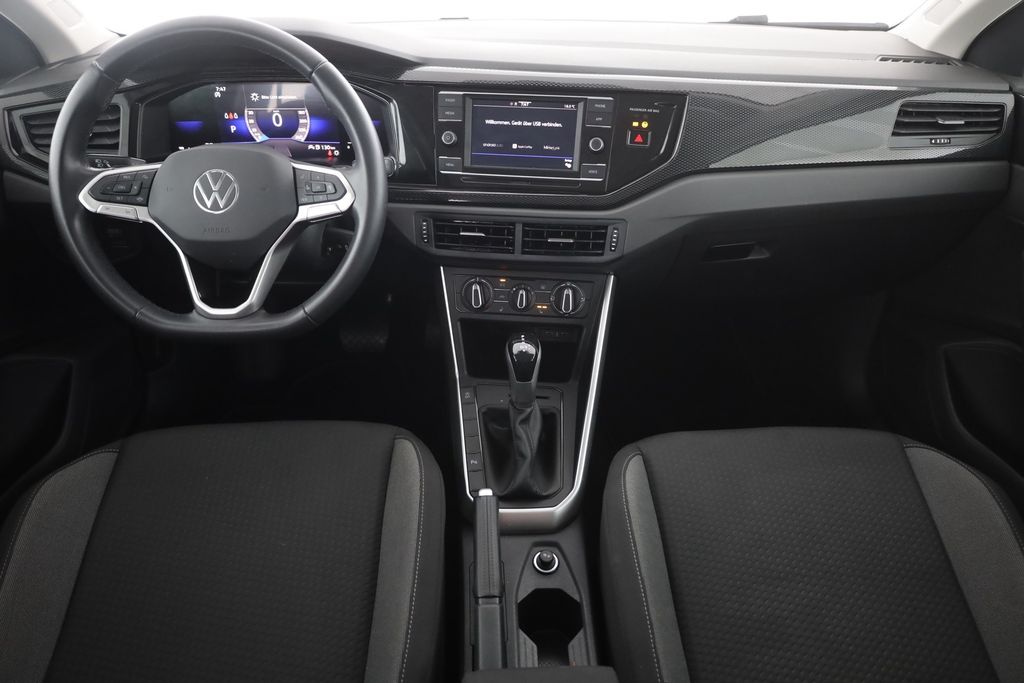 Volkswagen Polo 2023 г. Синий, пробег 16348 км