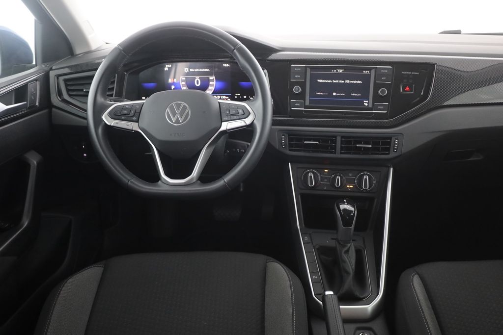 Volkswagen Polo 2023 г. Синий, пробег 16348 км