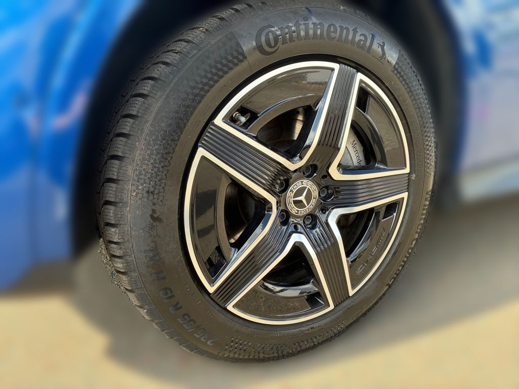 Mercedes-Benz GLC 300 2025 г. Синий, пробег 10186 км