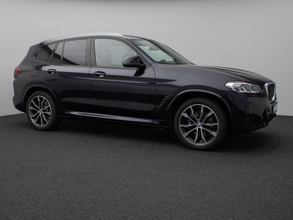 BMW X3 M40 2023 г. Чёрный, пробег 51820 км