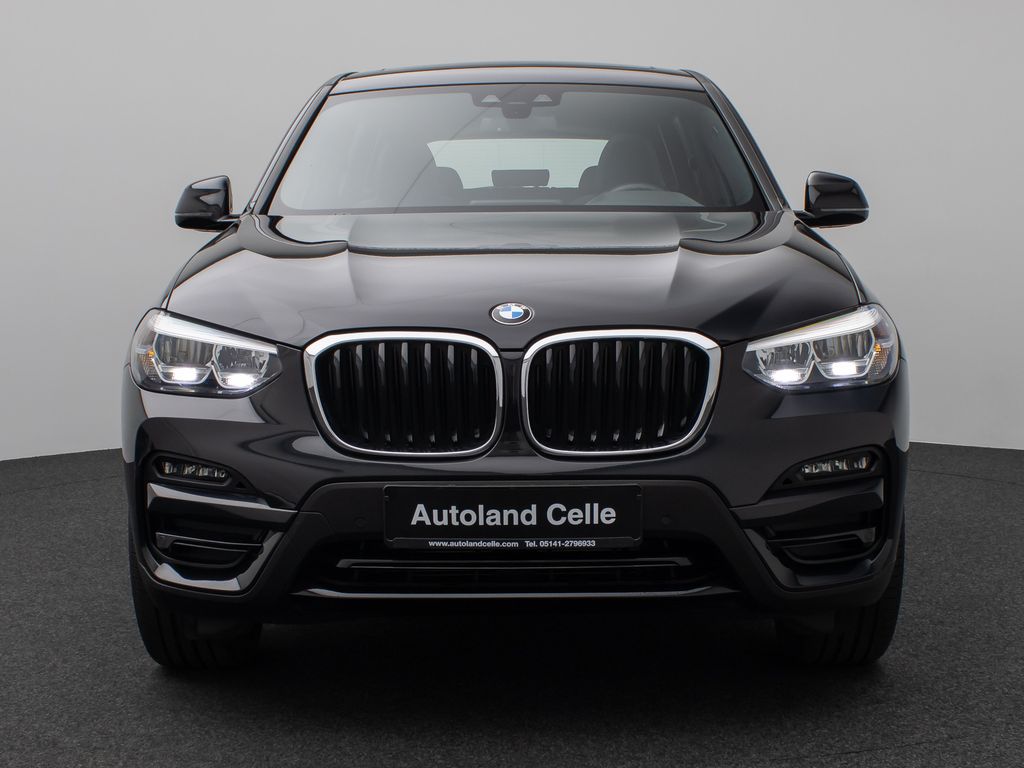 BMW X3 2021 г. Чёрный, пробег 42640 км