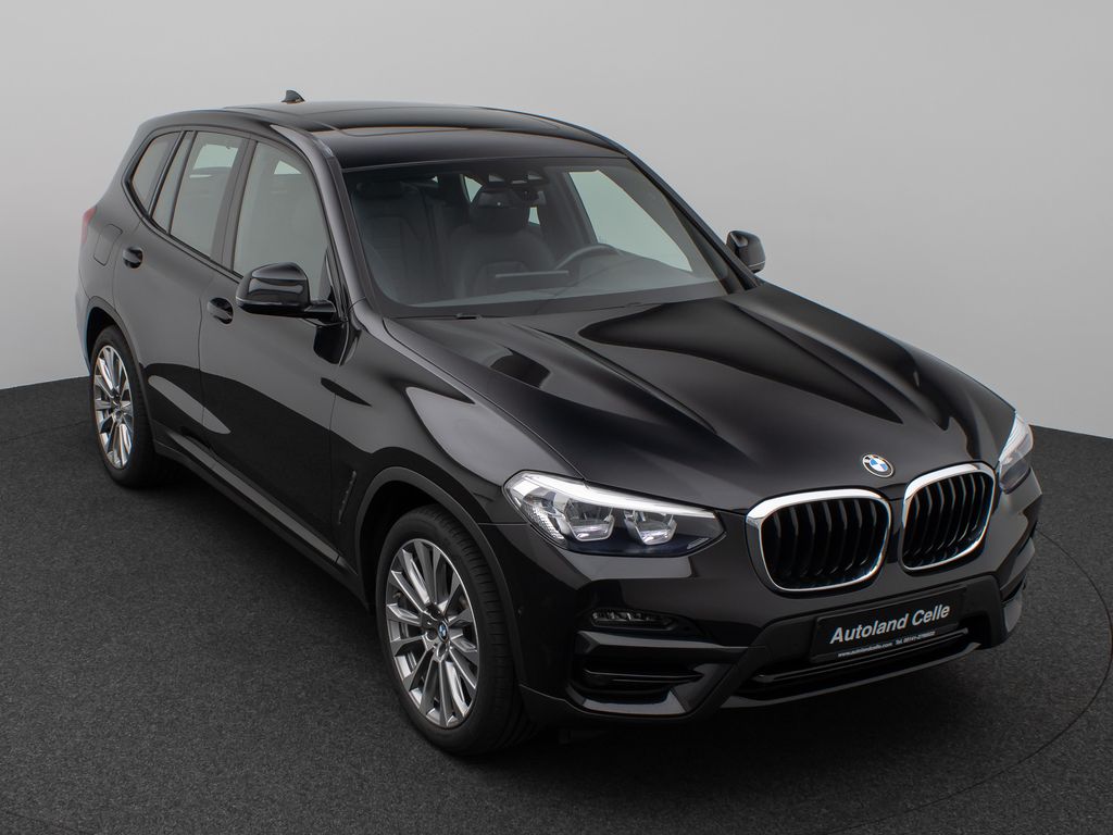 BMW X3 2021 г. Чёрный, пробег 42640 км