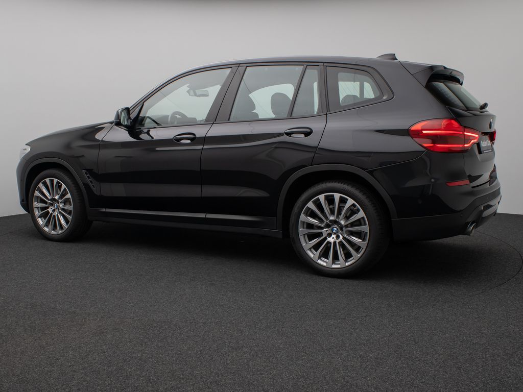 BMW X3 2021 г. Чёрный, пробег 42640 км