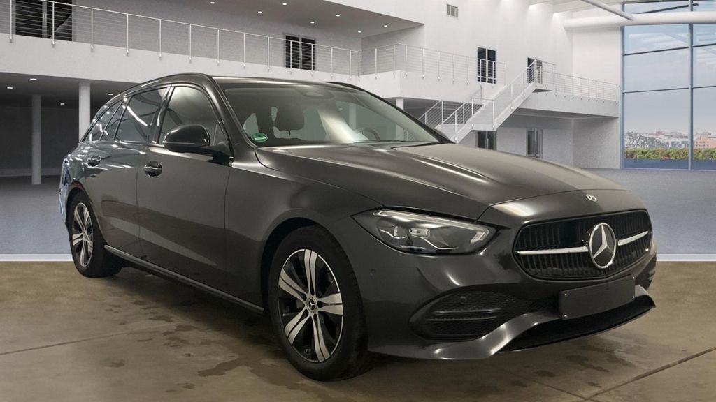 Mercedes-Benz C 180 2023 г. Серый, пробег 58702 км