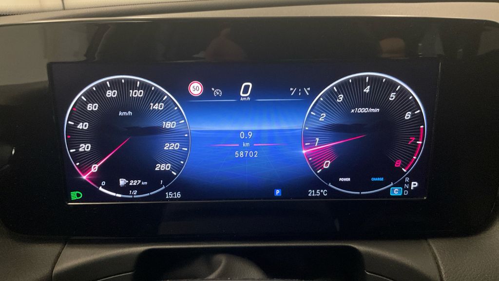 Mercedes-Benz C 180 2023 г. Серый, пробег 58702 км