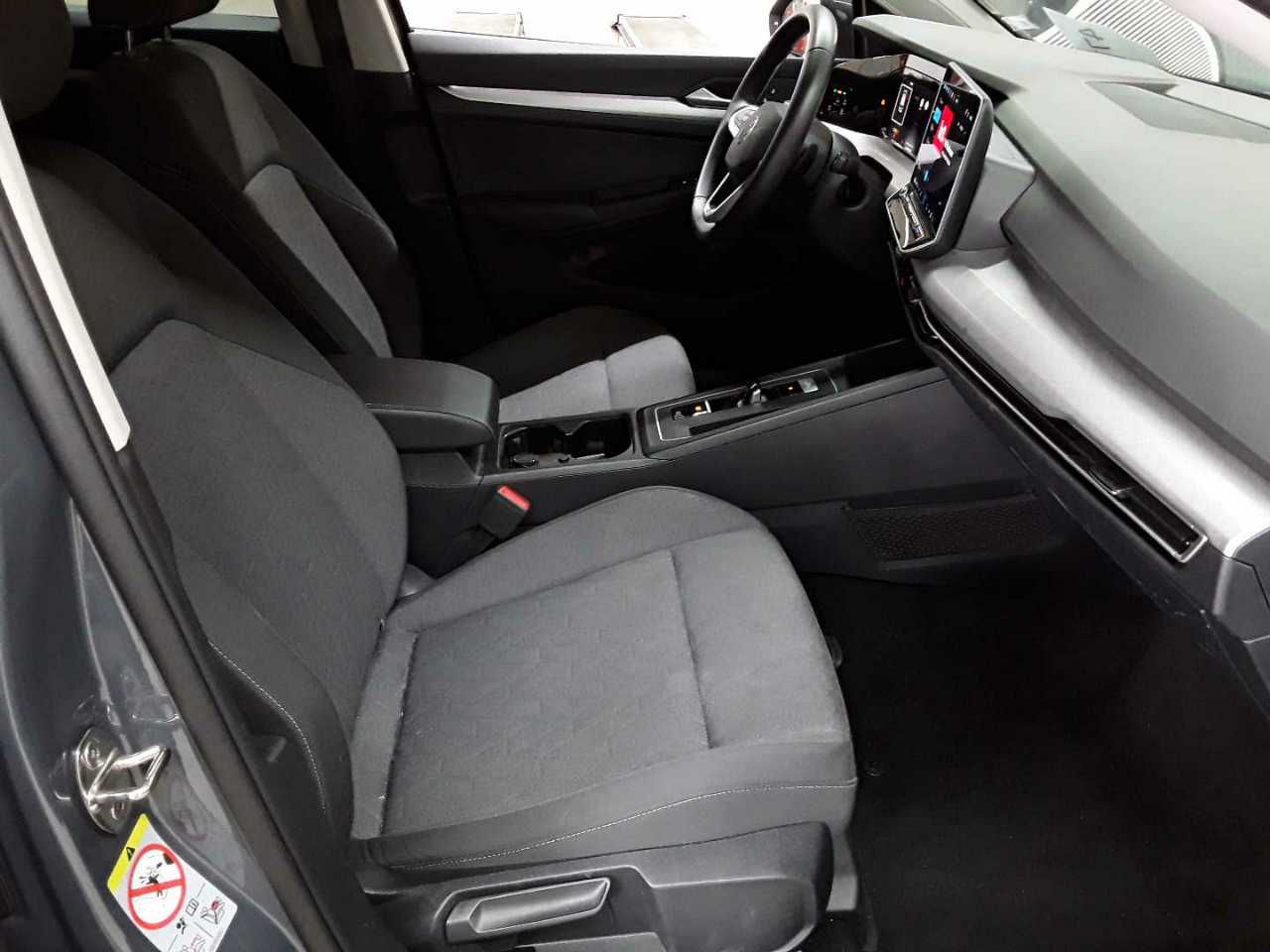 Volkswagen Golf 2025 г. Серый, пробег 59858 км