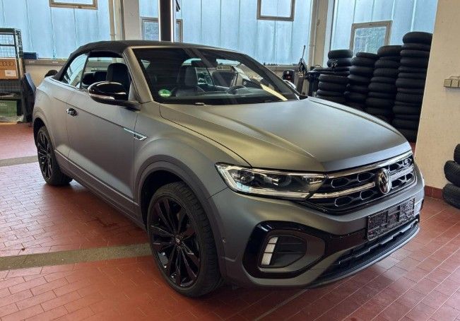 Volkswagen T-Roc 2023 г. Чёрный, пробег 20200 км
