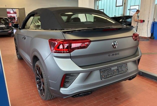 Volkswagen T-Roc 2023 г. Чёрный, пробег 20200 км
