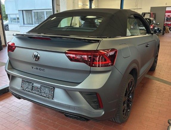 Volkswagen T-Roc 2023 г. Чёрный, пробег 20200 км