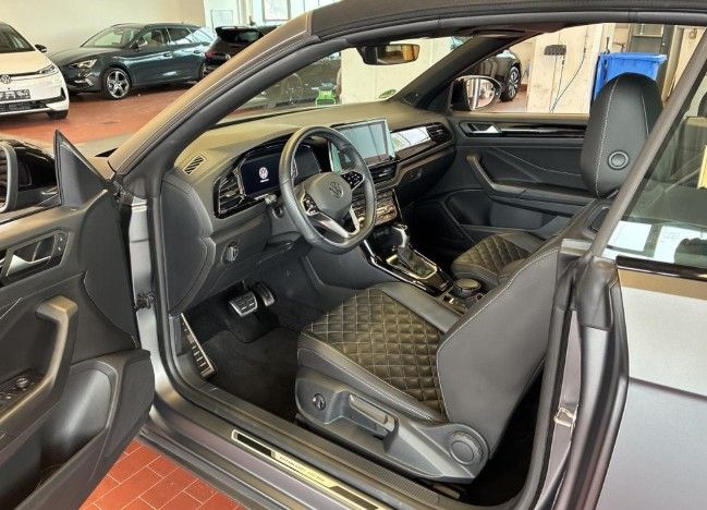 Volkswagen T-Roc 2023 г. Чёрный, пробег 20200 км