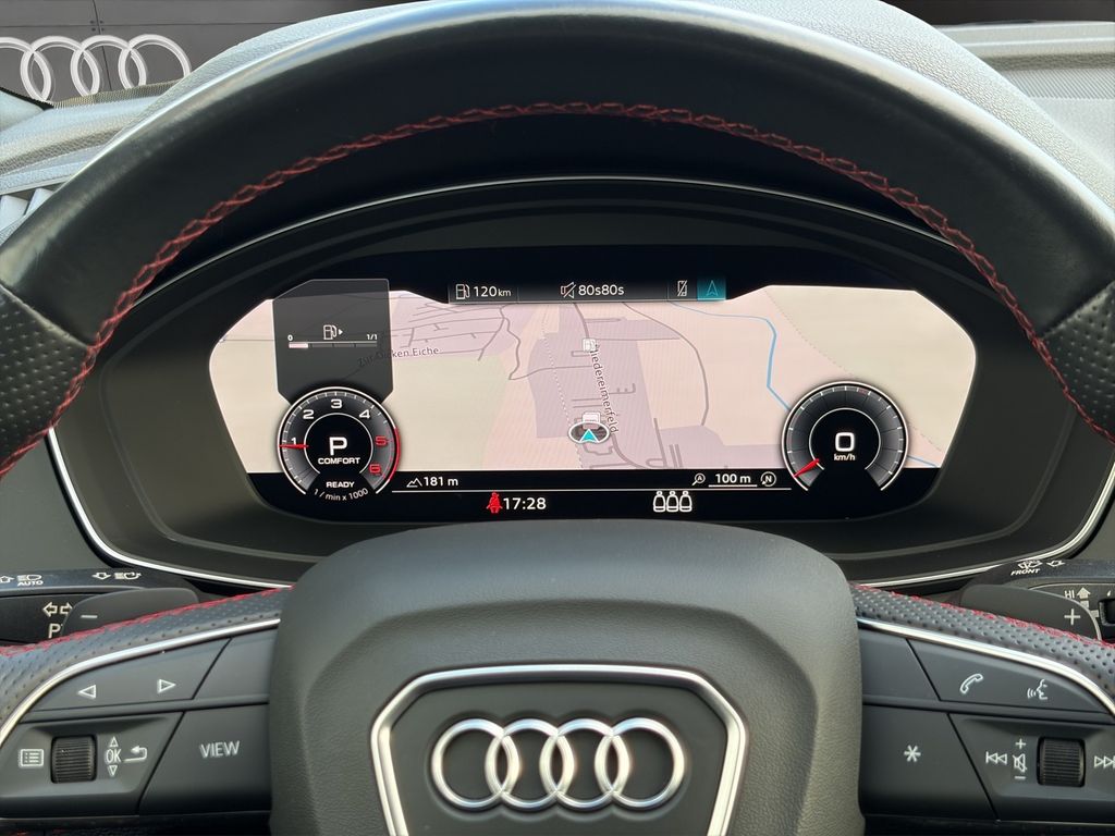 Audi Q5 2023 г. Чёрный, пробег 38314 км