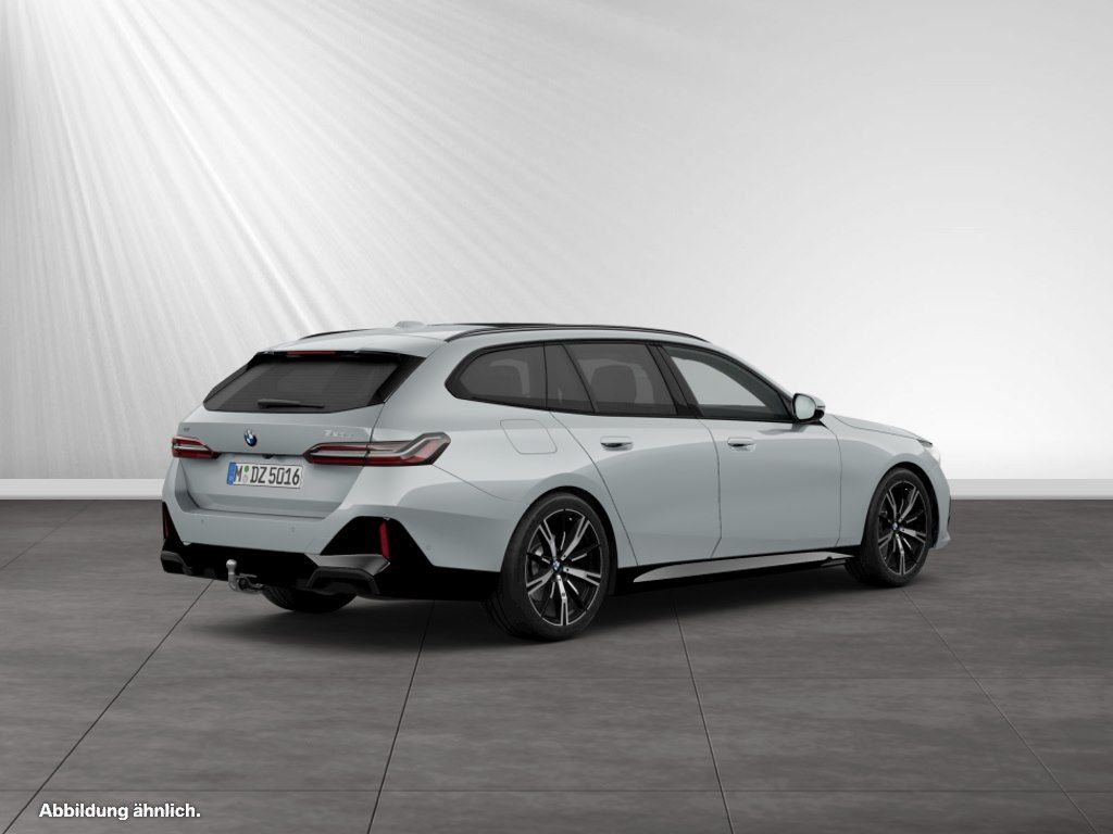 BMW 520 2025 г. Серый, пробег 25450 км