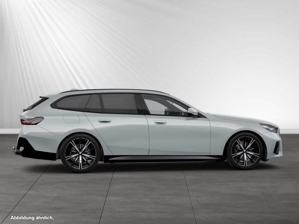 BMW 520 2025 г. Серый, пробег 25450 км