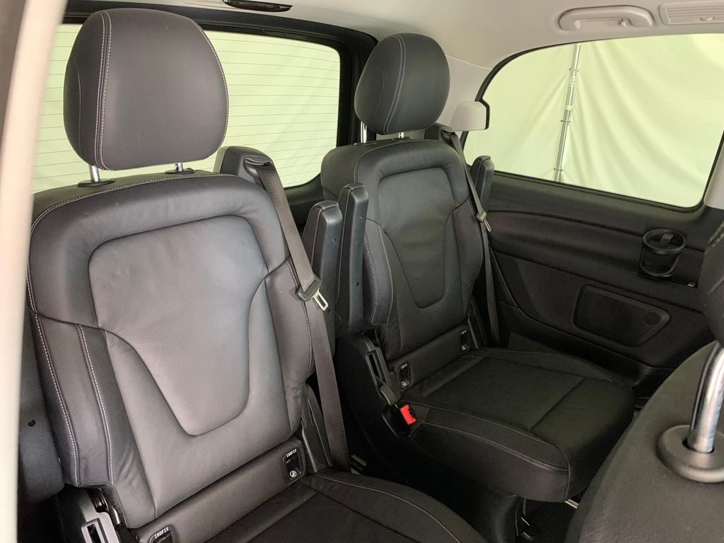 Mercedes-Benz V 300 2022 г. Серый, пробег 59000 км