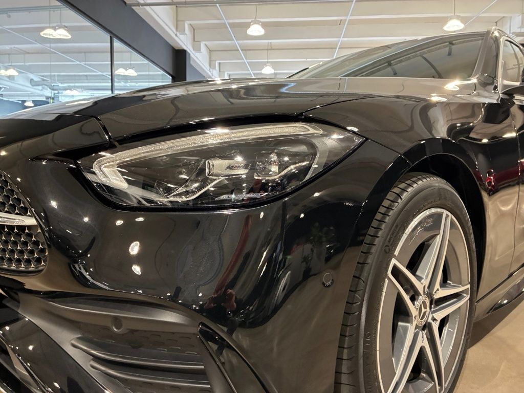 Mercedes-Benz C 300 2026 г. Чёрный, пробег 12430 км