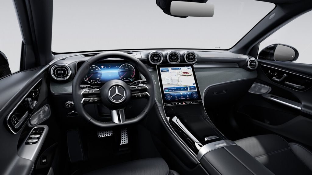 Mercedes-Benz GLC 300 2025 г. Серый, пробег 21500 км
