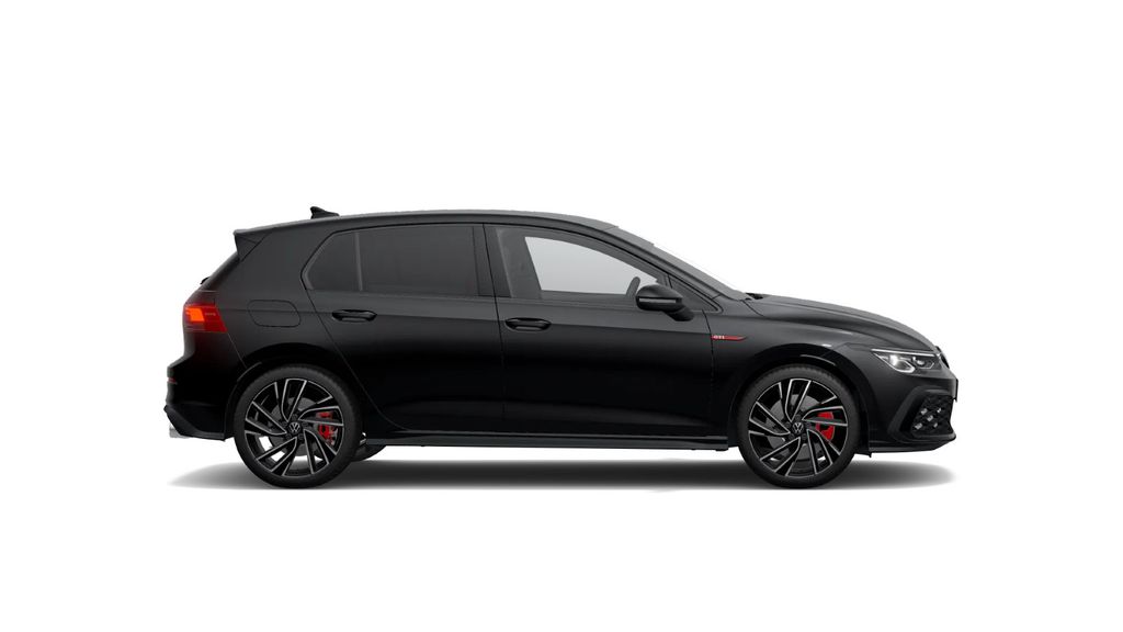 Volkswagen Golf 2022 г. Чёрный, пробег 40000 км
