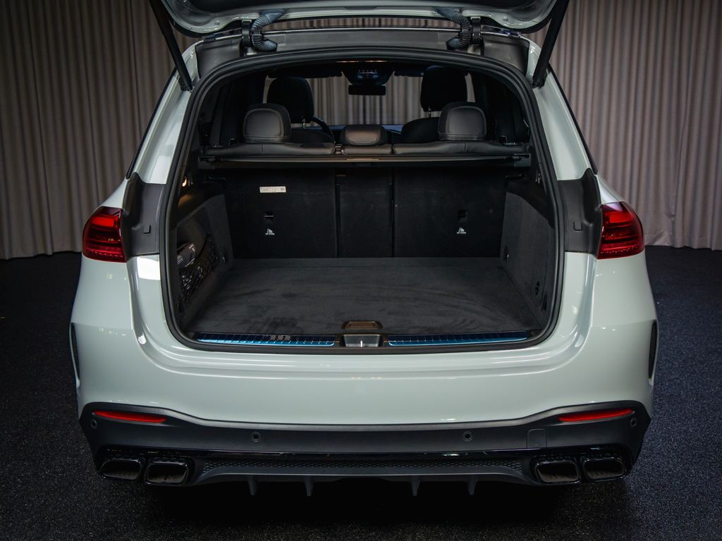 Mercedes-Benz GLE 63 AMG 2023 г. Серый, пробег 24500 км