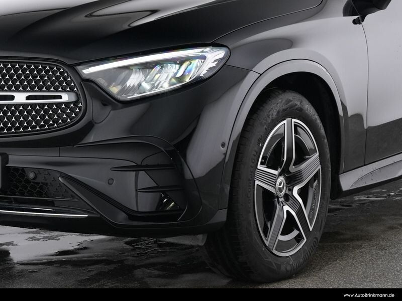 Mercedes-Benz GLC 300 2025 г. Чёрный, пробег 9800 км