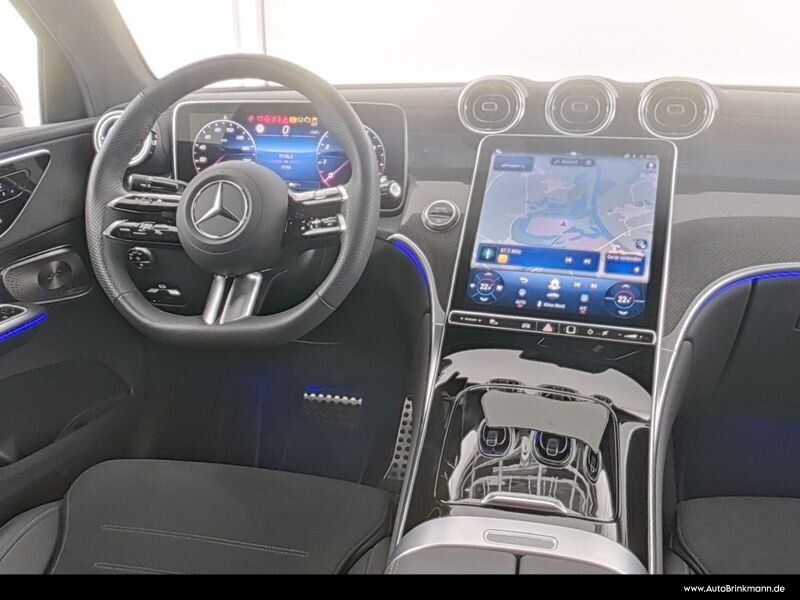 Mercedes-Benz GLC 300 2025 г. Чёрный, пробег 9800 км