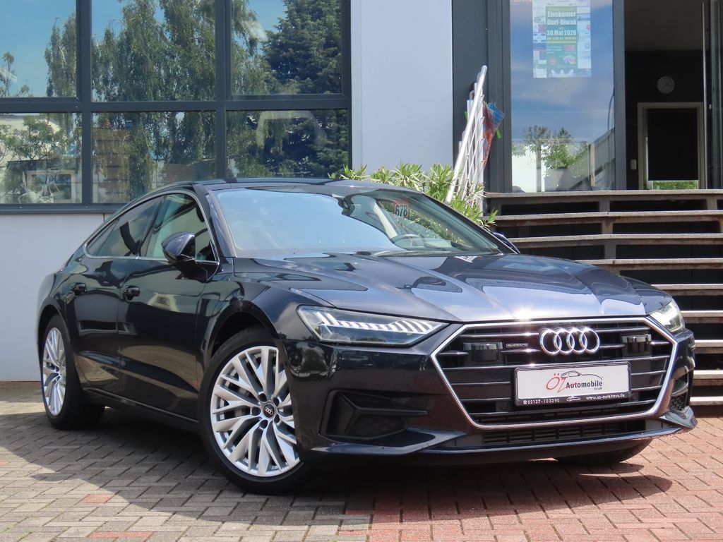 Audi A7 2022 г. Синий, пробег 45642 км