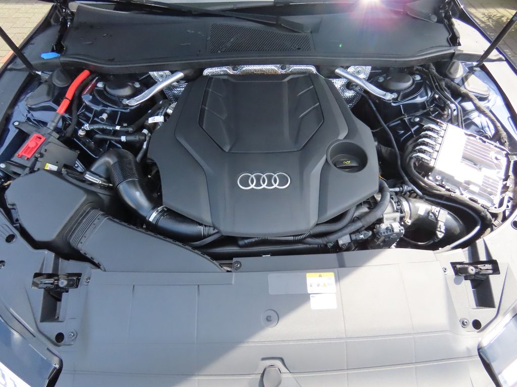 Audi A7 2022 г. Синий, пробег 45642 км