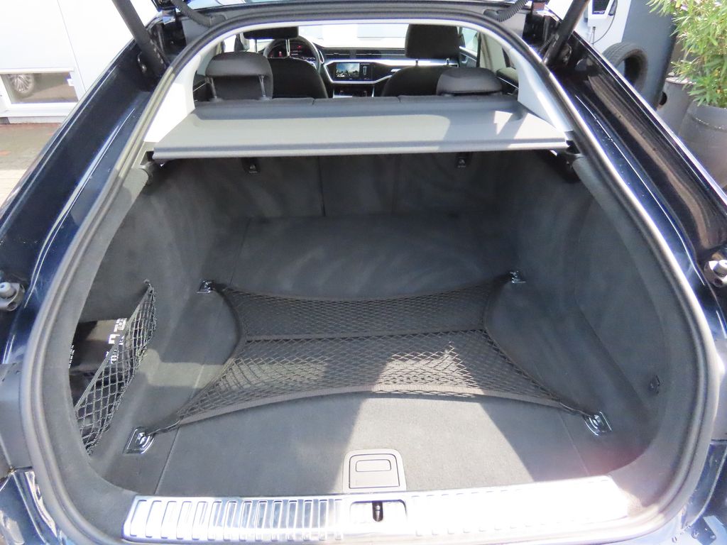 Audi A7 2022 г. Синий, пробег 45642 км